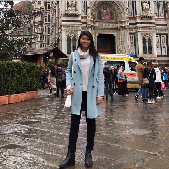 Oatmeal turtleneck sweater - Picture 1 of 3